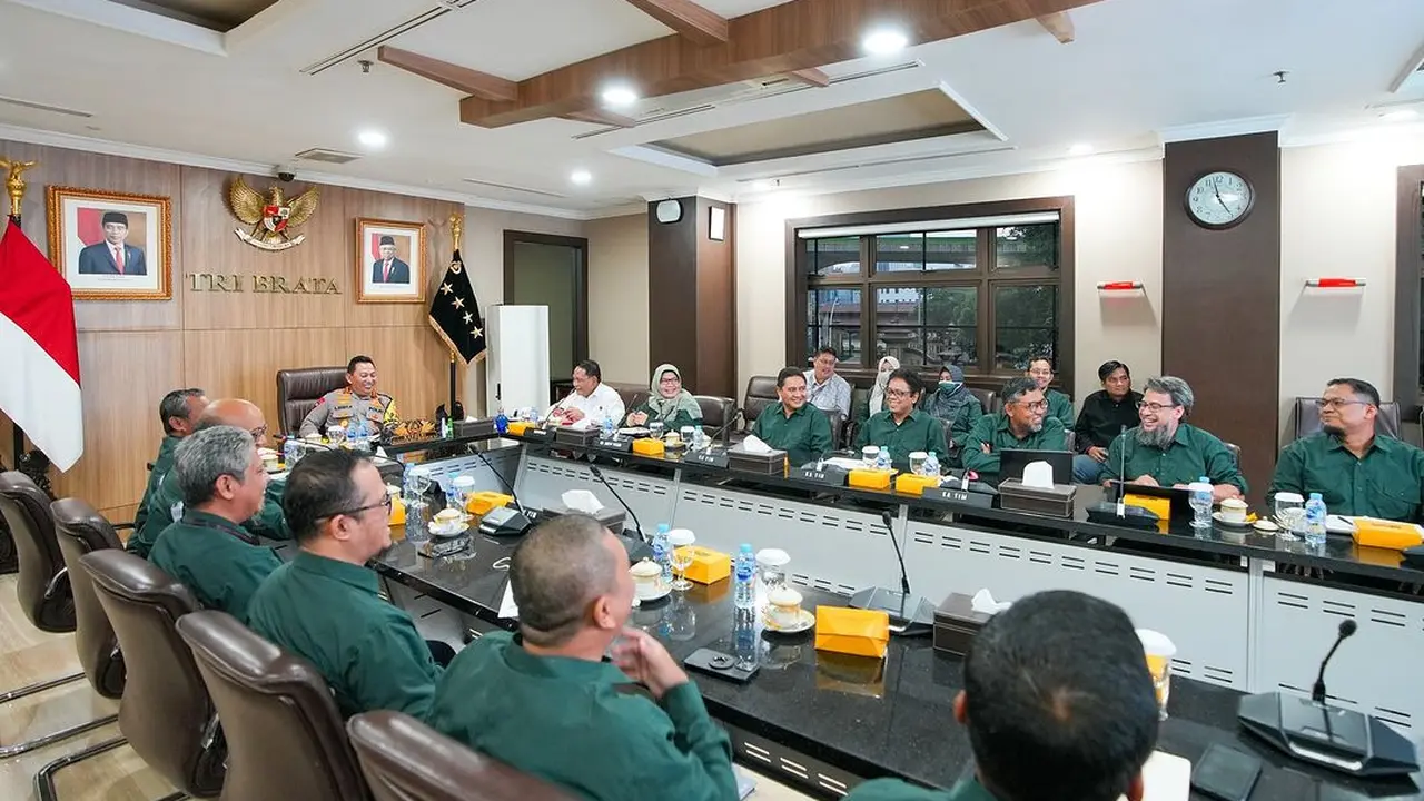 Penyampaian laporan hasil kinerja Satgassus Pencegahan Korupsi Mabes Polri.