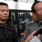 Pakar hukum dan tata negara, Mahfud MD menjawab pertanyaa seusai menemui pimpinan KPK, Jakarta, Rabu (27/2). Mahfud Md memenuhi undangan para unsur pimpinan KPK untuk berdiskusi tentang tindak pidana korupsi dan pencegahannya. (Merdeka.com/Dwi Narwoko)