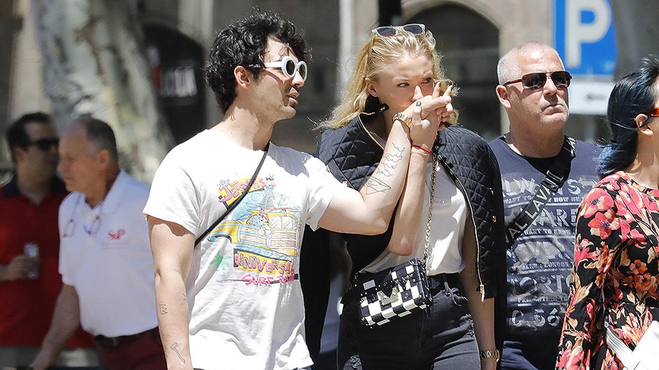 [Bintang] Joe Jonas - Sophie Turner