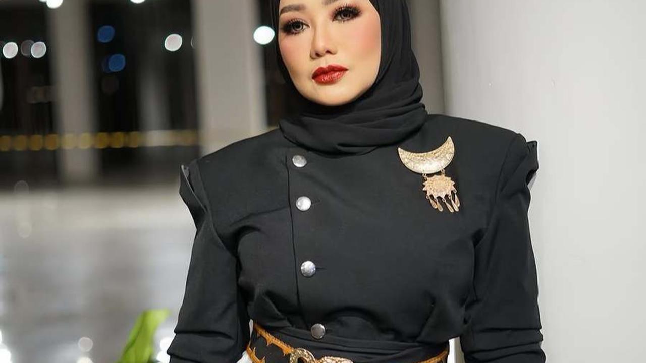 Reza Artamevia