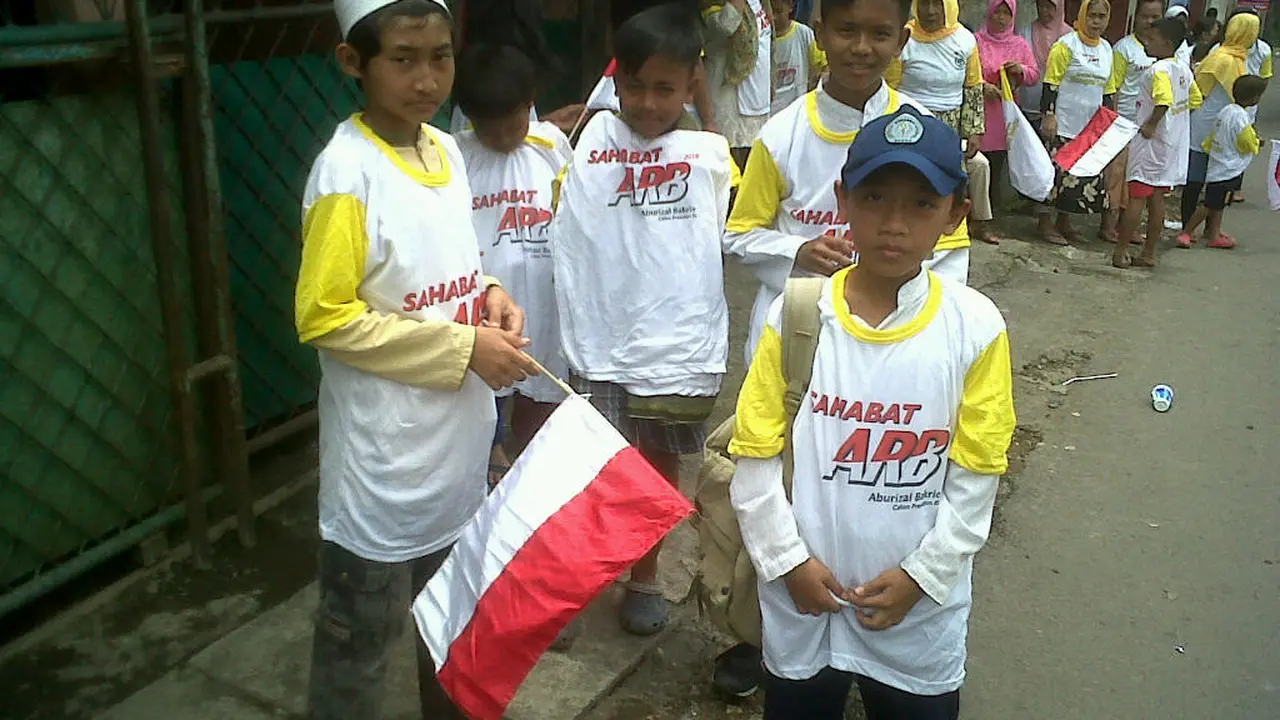 Anak-anak sambut Ical