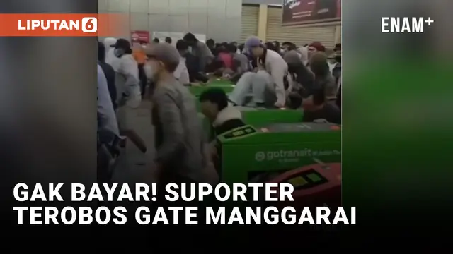 VIDEO: Barbar! Suporter Bola Terobos Gerbang Stasiun Manggarai Tanpa Bayar