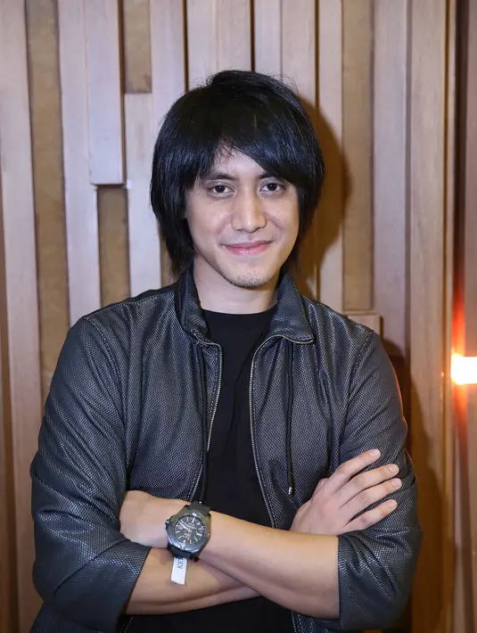 Stasiun SCTV kembali menggelar acara SCTV Music Awards 2016. Malam anugerah bagi insan musik Tanah Air itu bertajuk 'All About Collaboration'. Kevin Aprillio akan berkolaborasi dengan Aliando Syarief. (Nurwahyunan/Bintang.com)