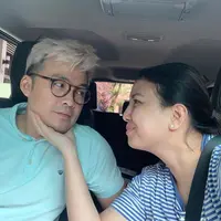 Situasi pandemi seperti sekarang ini membuat banyak orang merindukan kegiatan favoritnya. Seperti Tya Ariestya, yang menjadi salah satu orang harus menghabiskan waktunya di rumah saja selama dua bulan belakangan ini. (Instagram/tya_ariestya)