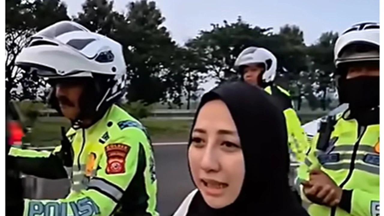 Cerita Istri Mudik Ketinggalan Suami di Rest Area Tol Cipali, Susul Keluarga Diantar Polisi Pakai Moge Patwal