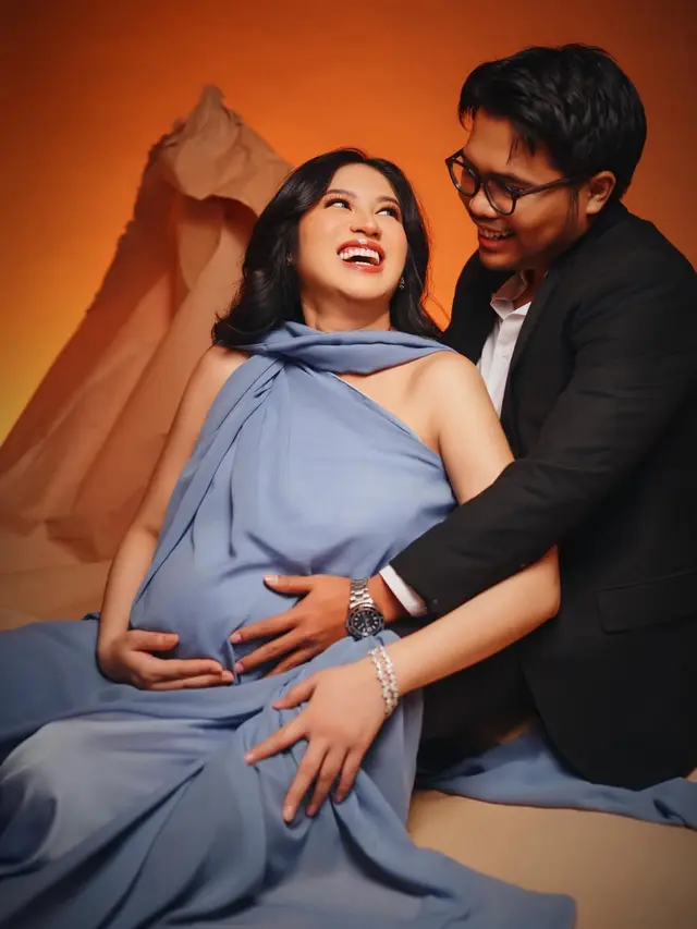 Ochi Rosdiana di Maternity Shoot. [@ochi24]