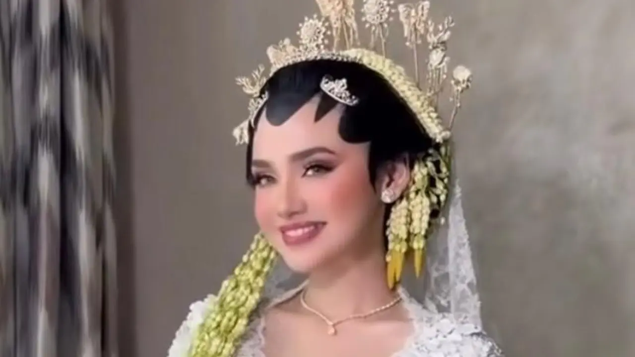Resmi Menikah dengan El Rumi, Pesona Syifa Hadju dalam Kebaya Putih dan Paes Jawa Bikin Terpukau