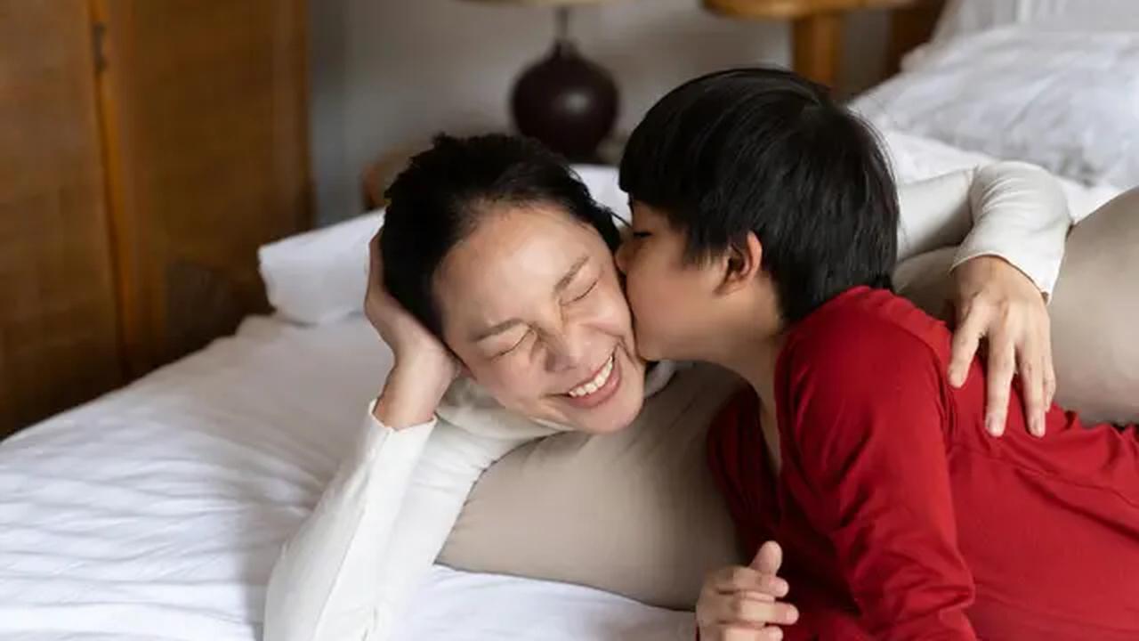 Orangtua berperan penting dalam perkembangan emosi anak (Foto: Pexels.com)