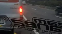 Viral Aksi Koboi Sopir Ekspedisi Todongkan Pistol ke Pengendara Lain di Tol Cipularang