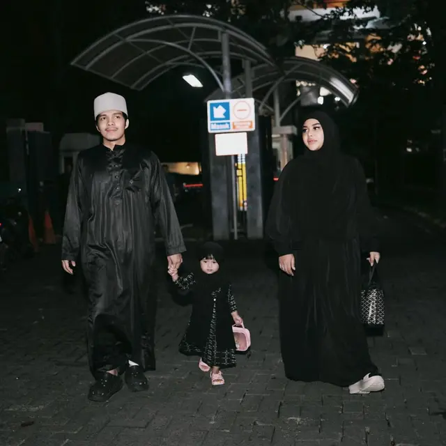 Tarawih Hingga Sahur, Ini 7 Momen Seleb Jalani Awal Bulan Ramadhan 2024