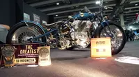 Motor kustom bernama “Deeva” yang menggunakan basis motor Harley-Davidson JD lansiran 1920 garapan Mirko Perugini dari Gallery Motorcyles dinobatkan sebagai The Greatest Bike Suryanation Motorland Custom Contest. (ist)