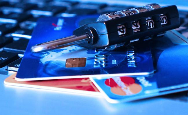 Ilustrasi peretasan kartu kredit. (Sumber Max Pixel via Creative Commons)