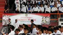 Ribuan orang dari berbagai unsur di Kemenag hadir dalam Deklarasi Gerakan Nasional Revolusi Mental Dimulai dari Pendidikan di Senayan Jakarta, Selasa (15/12/2015). Deklarasi dihadiri Menteri Agama, Lukman Hakim Saifuddin. (Liputan6.com/Helmi Fithriansyah)