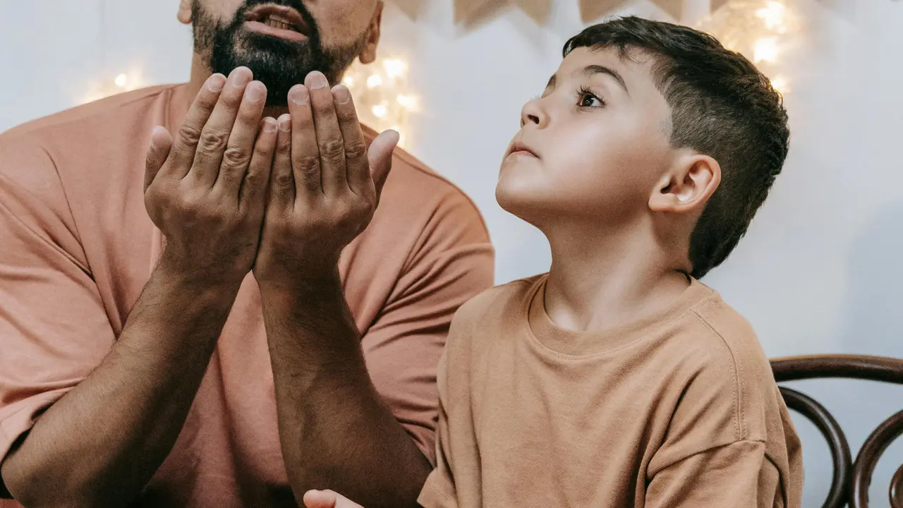 Usia Ideal untuk Melatih Anak Berpuasa (photo by pexels.com)