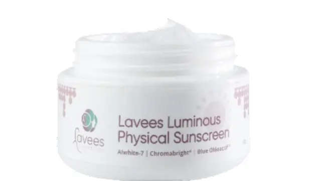10 Rekomendasi Sunscreen Tahun 2024 untuk Atasi Flek Hitam Wajah