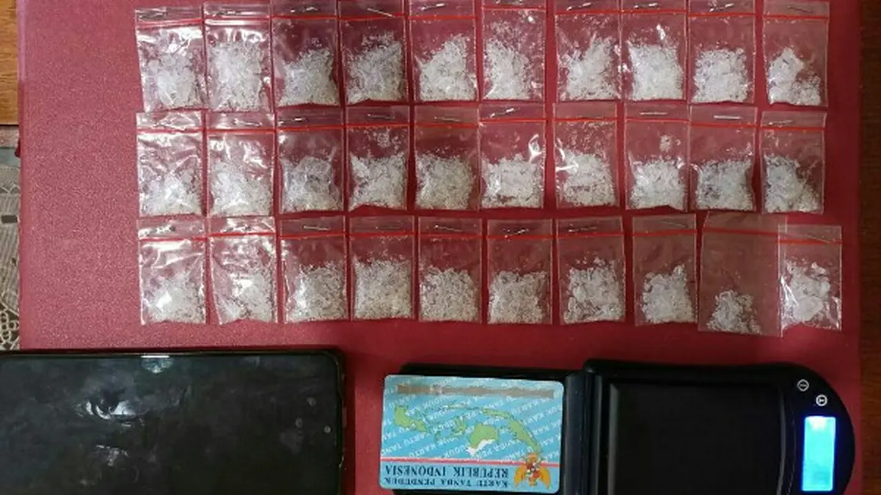Barang bukti 30 paket sabu yang diamankan aparat Polresta Manado, Sabtu (3/12/2022).