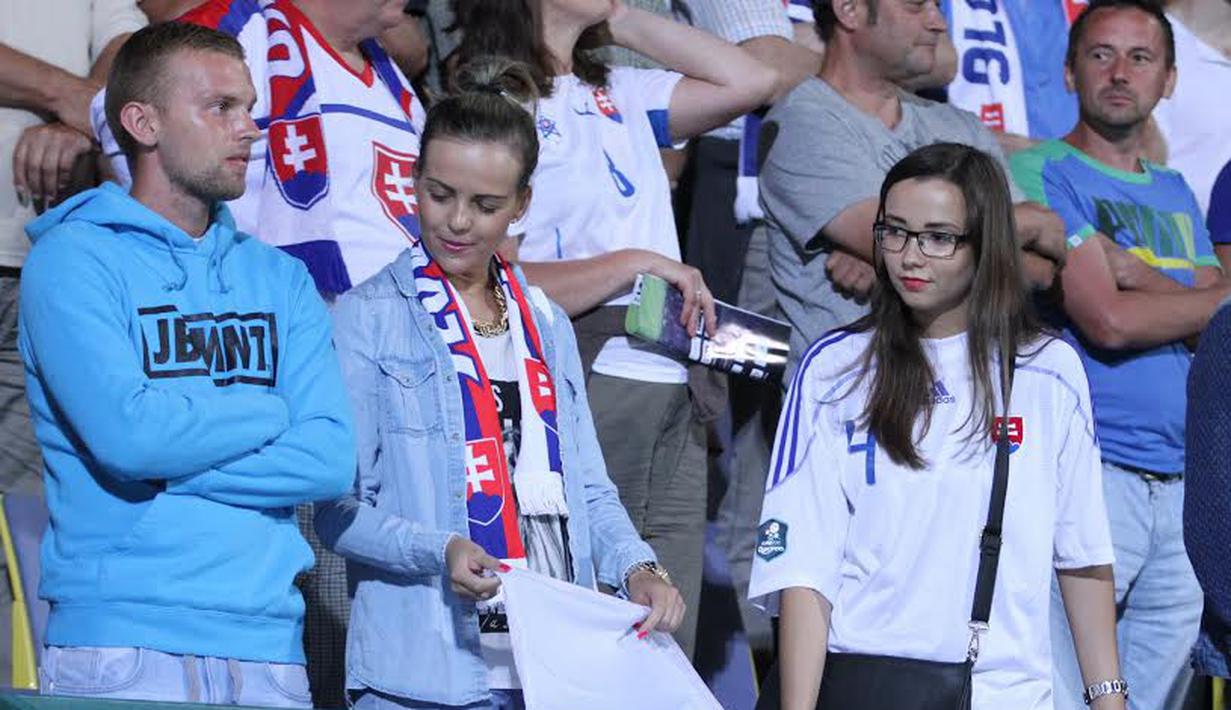 Pendukung berparas ayu ini merupakan pendukung timnas Slowakia