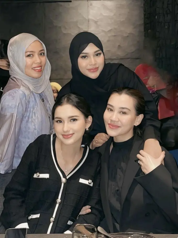Aaliyah Massaid dan Sohwa Halilintar saat ulang tahun Aurel Hermansyah