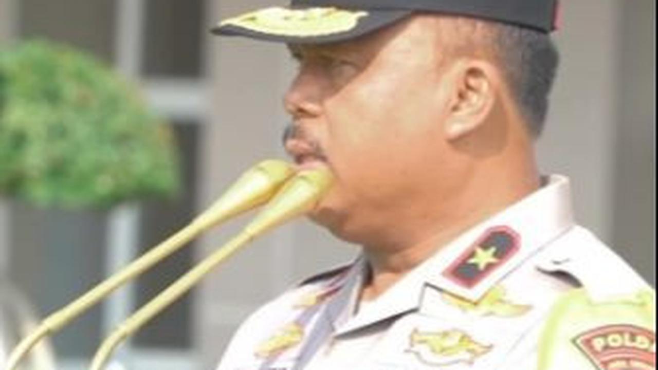Wakapolda Jawa Tengah Brigadir Jenderal (Brigjen) Agus Suryonugroho memimpin apel di Halaman Mapolda Jateng, Senin (25/3) lalu.<br>