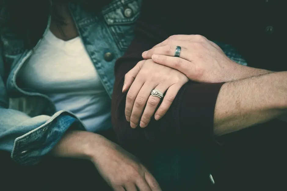 Hal yang harus diperhatikan kalau ingin menikah muda. (Foto: pexels.com)