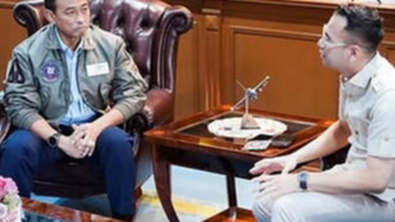 Potret Raffi Ahmad Kunjungi Mabes TNI AU, Dipuji Tak Kenal Lelah Demi Generasi Muda Maju dan Berkembang