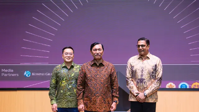 PT GoTo Gojek Tokopedia Tbk (GOTO) dan Indosat Ooredoo Hutchison Tbk (ISAT)