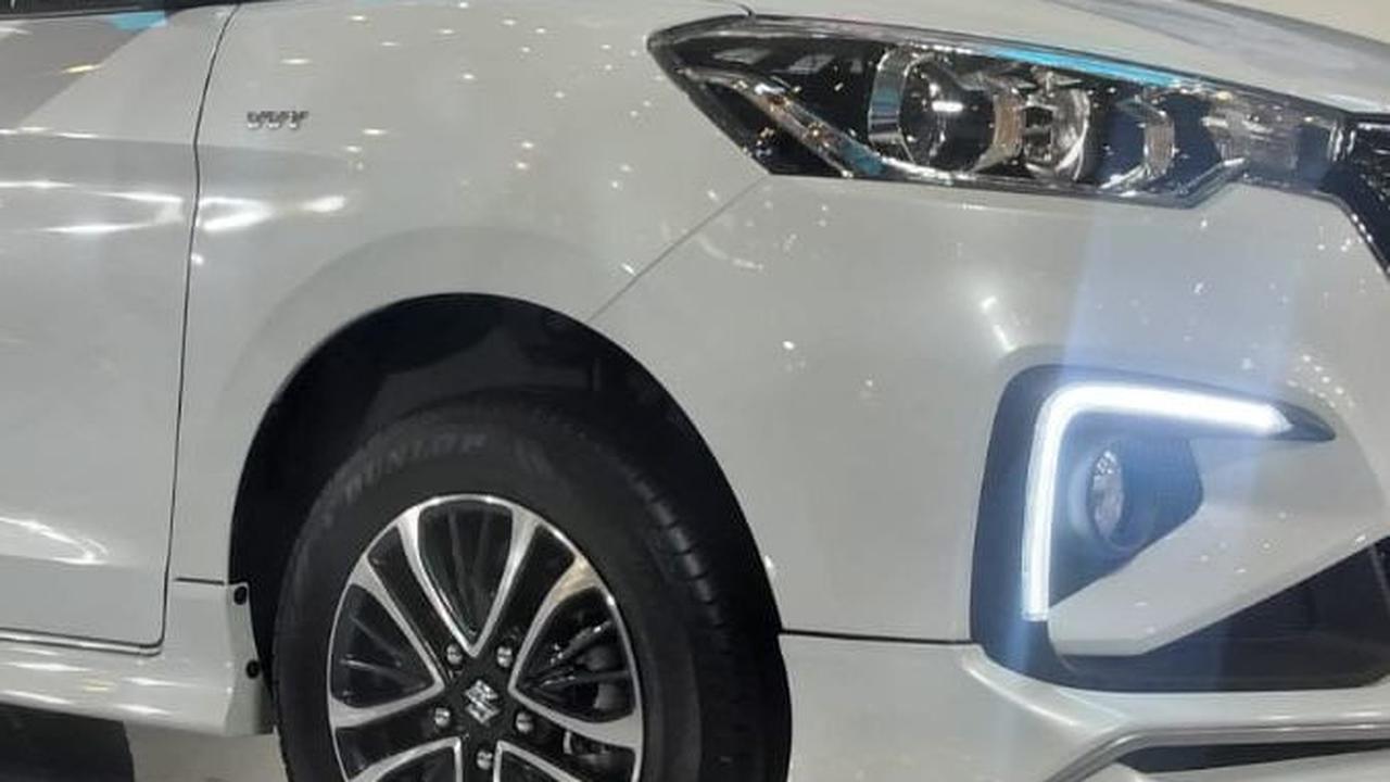 Berikut adalah spesifikasi dan harga terbaru mobil Suzuki Ertiga Hybrid..
