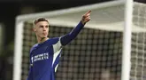 Pemain Chelsea, Cole Palmer, melakukan selebrasi setelah mencetak gol ke gawang Everton pada laga pekan ke-33 Liga Inggris di Stadion Stamford Bridge, Selasa (16/4/2024). The Blues menang enam gol tanpa balas. (AP Photo/Ian Walton)