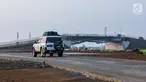 Kendaraan pemudik memasuki pintu masuk tol fungsional (tol darurat) Pemalang - Batang di Pemalang, Jumat (30/6). Jalan tol darurat yang sempat ditutup sementara itu akhirnya dibuka lagi pada H+4 atau Kamis (29/6) kemarin. (Liputan6.com/Faizal Fanani)