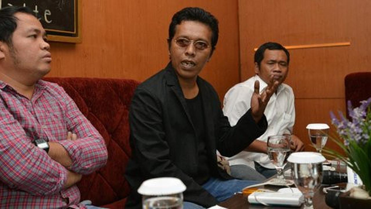 Adian kritik Fadli Zon: Somasi Shamsi jika siapkan wanita penghibur!