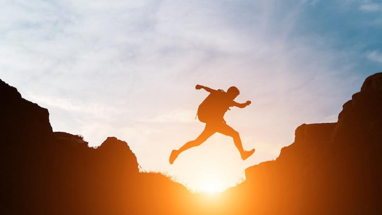 Terlalu Banyak Konsumsi Konten Self-Development? Ini Bahaya yang Mungkin Mengintai!