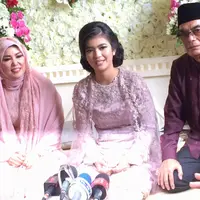 Ibunda Raya Kohandi berharap nanti rumah tangga anaknya menjadi sakinah mawadah waromah. (Ruswanto/Bintang.com)