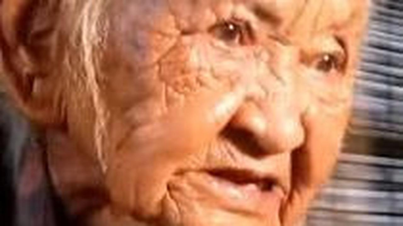 Pernah viral pada 2017 lalu, tak terasa Mbah Suparni kini telah berusia 124 tahun.