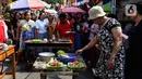 Suasana saat warga mengikuti lomba masak dalam rangka memeriahkan HUT ke-78 RI. (Liputan6.com/Angga Yuniar)