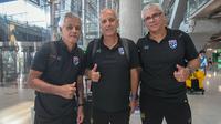 Pelatih Timnas Thailand U-22, Alexandre Gama (tengah). (Bola.com/Dok. FAT)