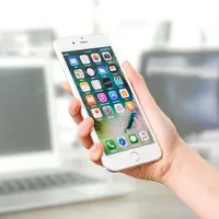 Ilustrasi mendaftar KIP Kuliah melalui KIP Kuliah mobile apps berbasis android. (Sumber foto: Pexels.com).