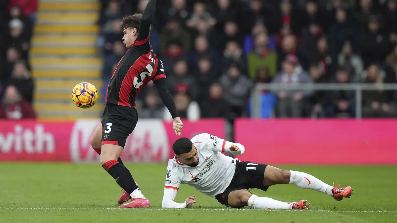 Foto: Aksi Trengginas Mo Salah saat Bawa Liverpool Tumbangkan Bournemouth di Liga Inggris