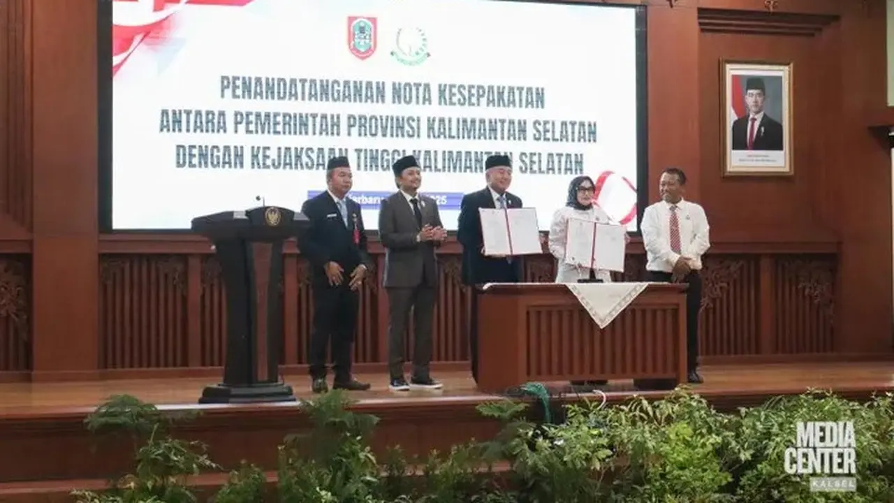 Pemprov Kalsel dan Kejati Resmi Teken Kerja Sama Penanganan Masalah Hukum Demi Pemerintahan Bersih
