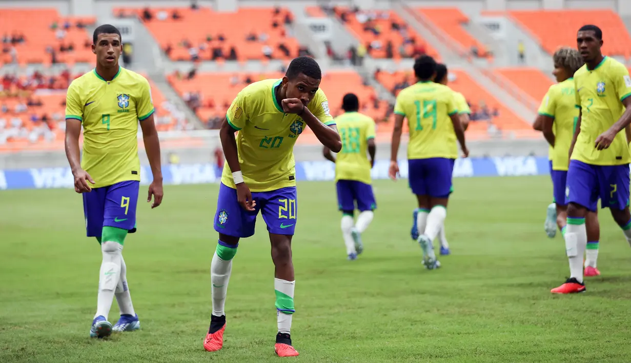Supremasi Brasil atas Kaledonia Baru terlihat jelas pada statistik. Selecao Junior menguasai 78 persen bola dan melepas 80 percobaan mencetak gol, berbanding limamilik Kaledonia Baru. (Doc. LOC WCU17/BRY)