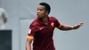 Urby Emanuelson. Pemain tengah ini didatangkan AS Roma dari AC Milan pada awal musim 2014/2015. Hanya bermain dalam 2 penampilan sebelum akhirnya dipinjamkan ke Atalanta. (AFP/Stan Honda)