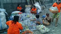 Demam nabung sampah dimulai sejak adanya program bank sampah. (Liputan6.com/Eka Hakim)