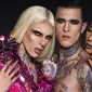 Jeffree Star meluncurkan eyeshadow palet terbaru yang warnanya bisa di pakai oleh wanita maupun pria.