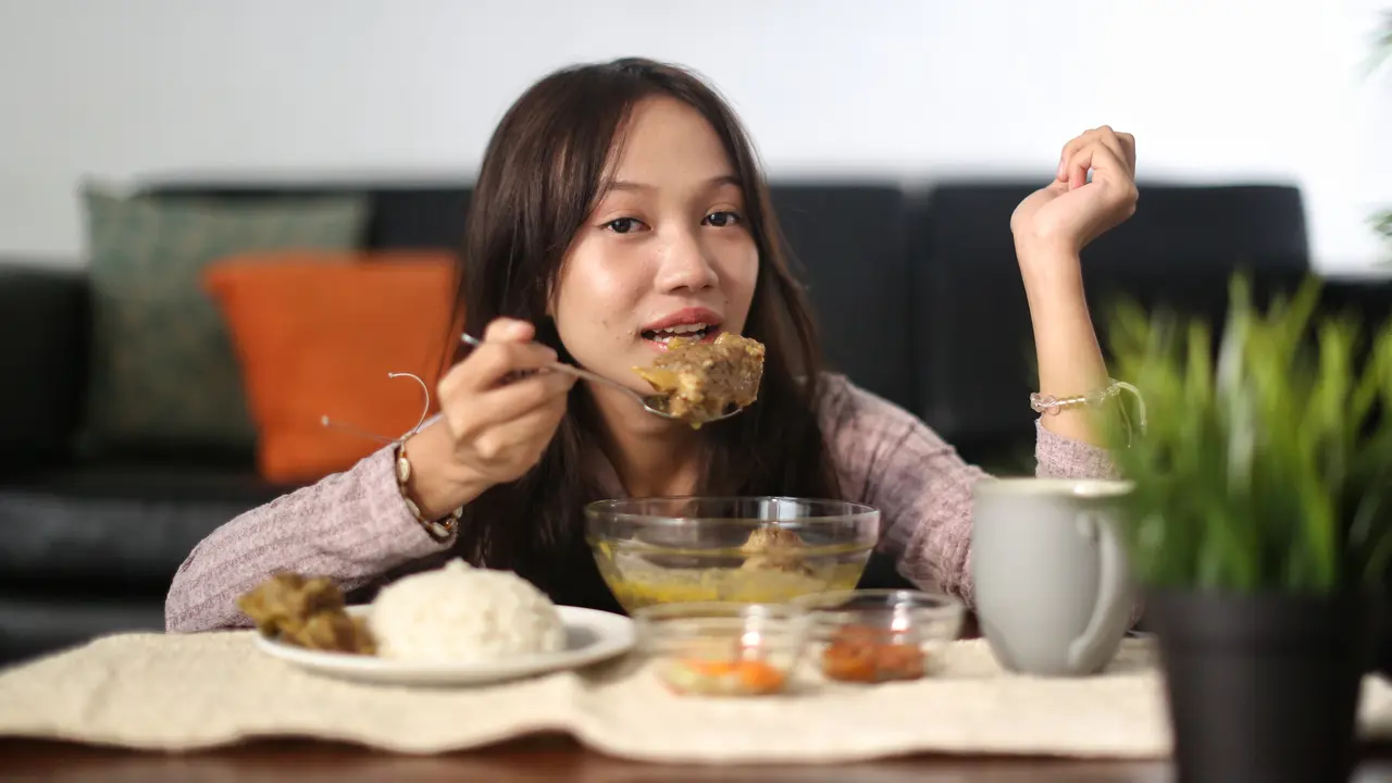 Strategi Cerdas Menikmati Hidangan Idul Adha Tanpa Khawatir Berat Badan Naik - Cover