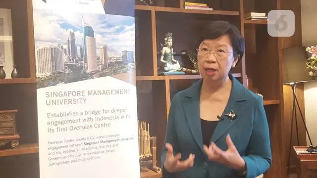 Profesor Lily Kong menyebut peran Overseas Centre Jakarta (OCJ) akan menitikberatkan pada upaya kemitraan dan kolaborasi  (Liputan6.com/Teddy Tri Setio Berty)