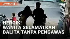 Aksi penyelamatan balita oleh seorang wanita viral di media sosial. Wanita yang hendak pergi dengan motornya tergugah saat melihat balita anak tetangga tiba-tiba bergerak menuju tengah jalan. Wanita itu menjatuhkan diri usai menangkap sang balita aga...