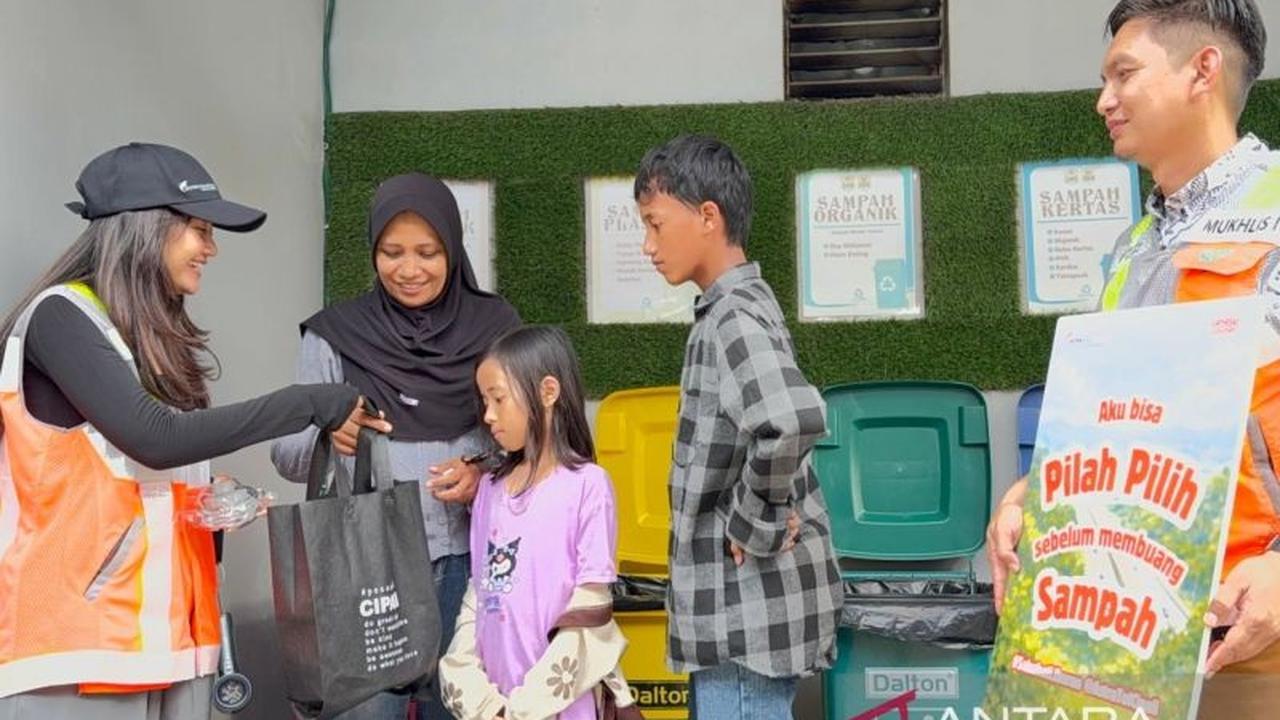 Astra Tol Cipali Edukasi Pemudik untuk Pilah Sampah Mudik Lebaran di Rest Area