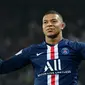 1. Kylian Mbappe (Paris Saint-Germain) – Pemain berusia 21 tahun ini tercatat memiliki kecepatan 36km/jam. Dengan kecepatan tersebut, Mbappe menduduki posisi pertama sebagai pemain tercepat di dunia. (AFP/Martin Bureau)