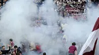Kekerasan antar pendukung dalam laga Torino vs Juventus 27 april