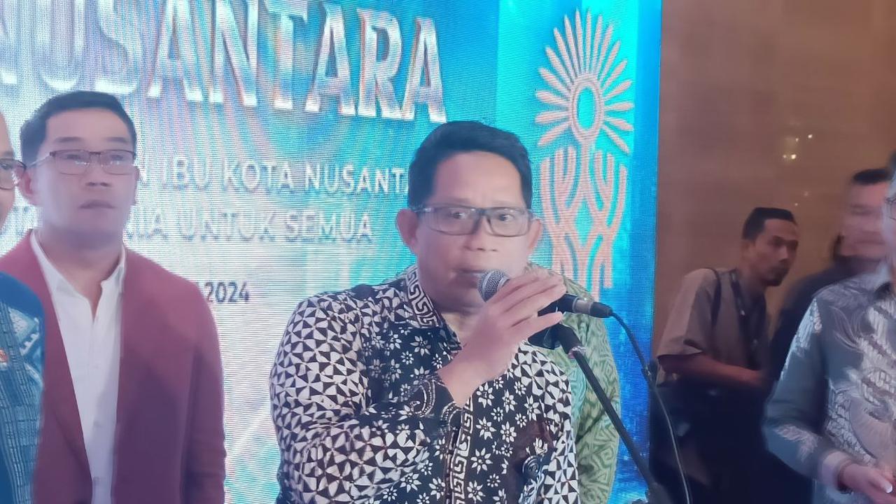 "Ya kalau memang untuk fasilitas negara setiap warga negara wajib mendukung kebijakan negara tanpa menghilangkan hak-haknya sebagai warga negara,"