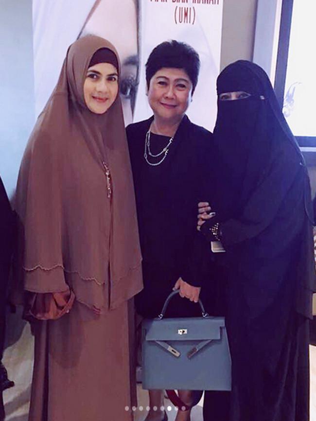 Tak Pakai Cadar Di Film Barunya Ini Alasan Umi Pipik News Entertainment Fimela Com